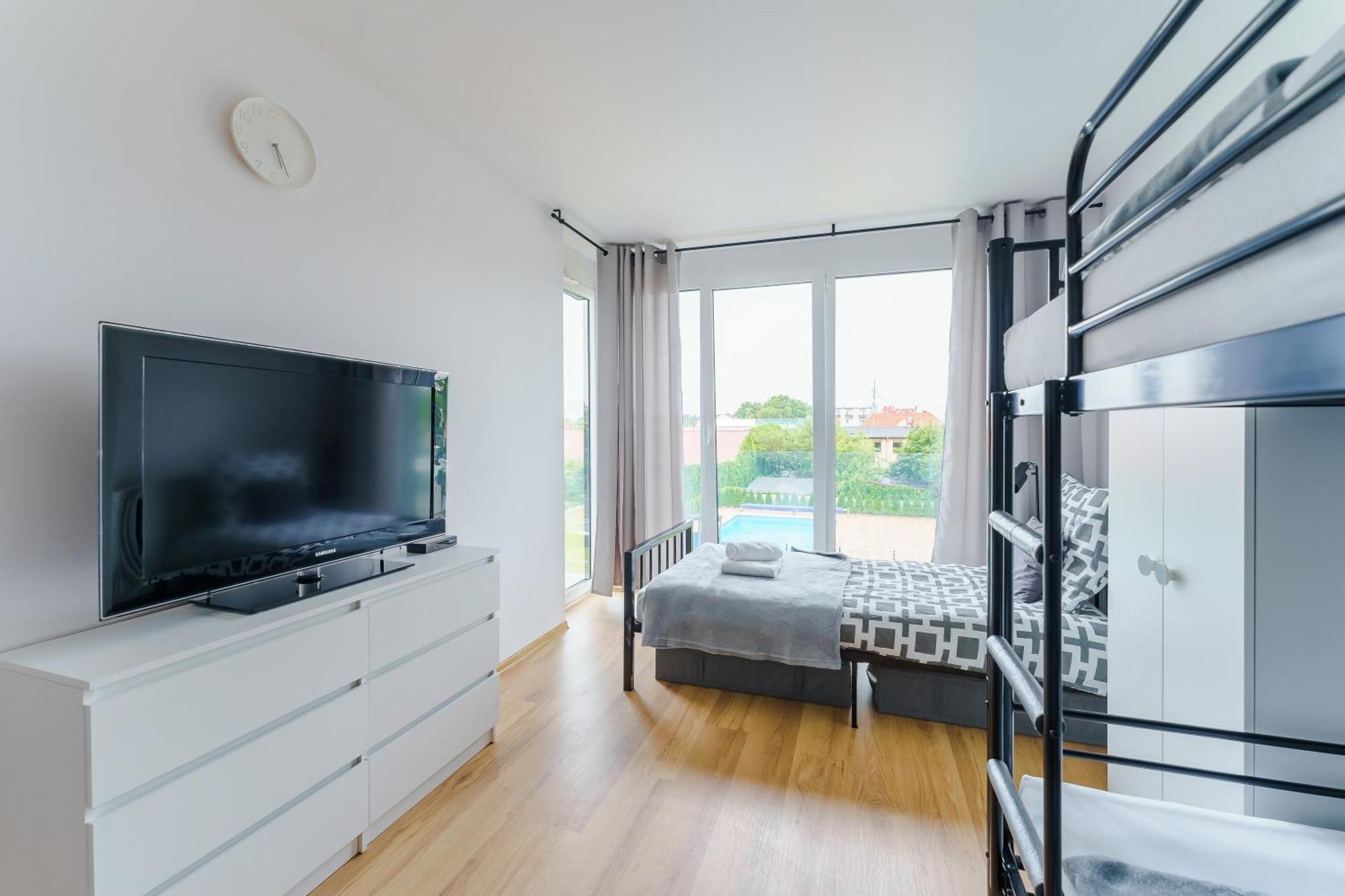 Apartament 5 Osobowy By Perlowa Przystan Rent Kolberg Exterior foto